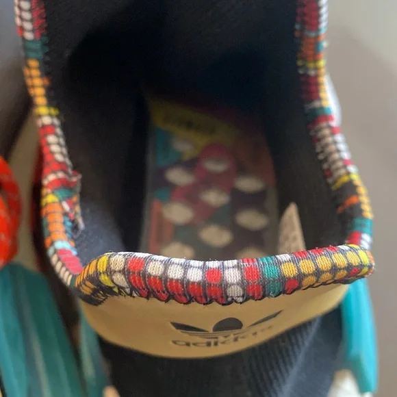 Adidas X Pharrell Williams Human NMD Trail Inspiration Black Size 9.5 US
Mens - Picture 8 of 10